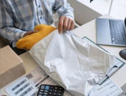 Cara Freelancer Kelola Uang: Gaji Diri Sendiri dan Simpan di Deposito