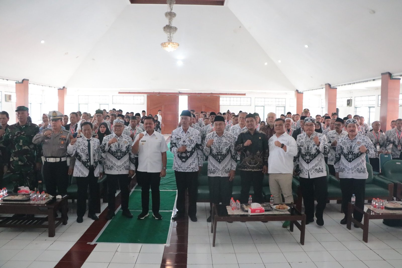 DPRD Sumedang dan PGRI