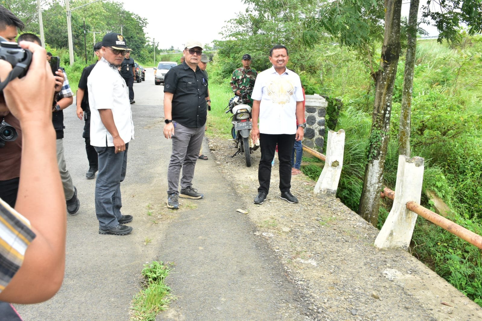 Jembatan Sasak Beureum Ujungjaya