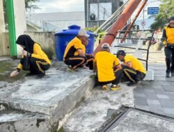 Kerja Bakti Aparat di Ruang Publik, Polres Sumedang Dorong Budaya Bersih