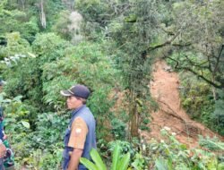 Mitigasi Longsor Cisoka, Pemkab Bersihkan Sungai