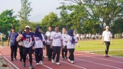 Bupati Dony Ajak Warga Hidup Sehat Lewat Jogging Track PPS