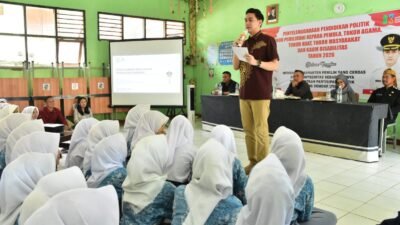 pendidikan politik Sumedang