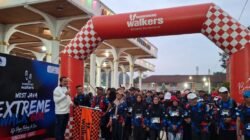 Bupati Dony Melepas Langsung 99 Peserta West Java Extreme Walk 60 Kilometer