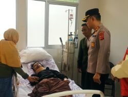 Kapolres Sumedang Jenguk Korban Pohon Tumbang di RS Unpad Jatinangor