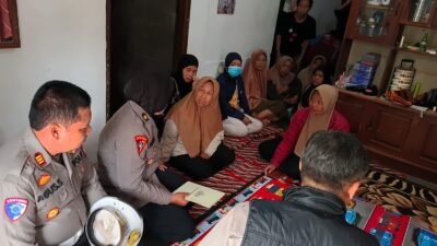 Polres Sumedang takziah korban pohon tumbang