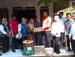 Dinsos Sumedang Salurkan Bantuan untuk Keluarga Korban Meninggal Akibat Pohon Tumbang di Jatinangor