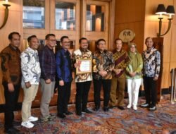 Bupati Dony Raih Disway Top Regional Leader Award 2026