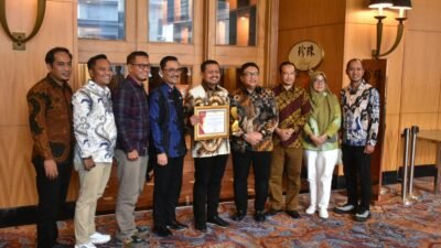 Bupati Dony Raih Disway Top Regional Leader Award 2026