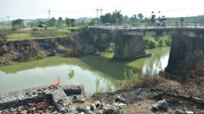 Pembangunan Jembatan Sasak Beureum Sumedang Capai 4%