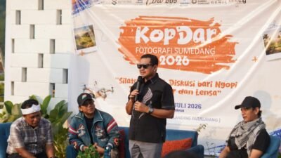 Bupati Dony Dorong Fotografer Sumedang Naik Kelas