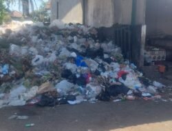 Bau Sampah Menyengat, Pedagang Pasar Wado Minta Pemkab Sumedang Benahi Pengelolaan