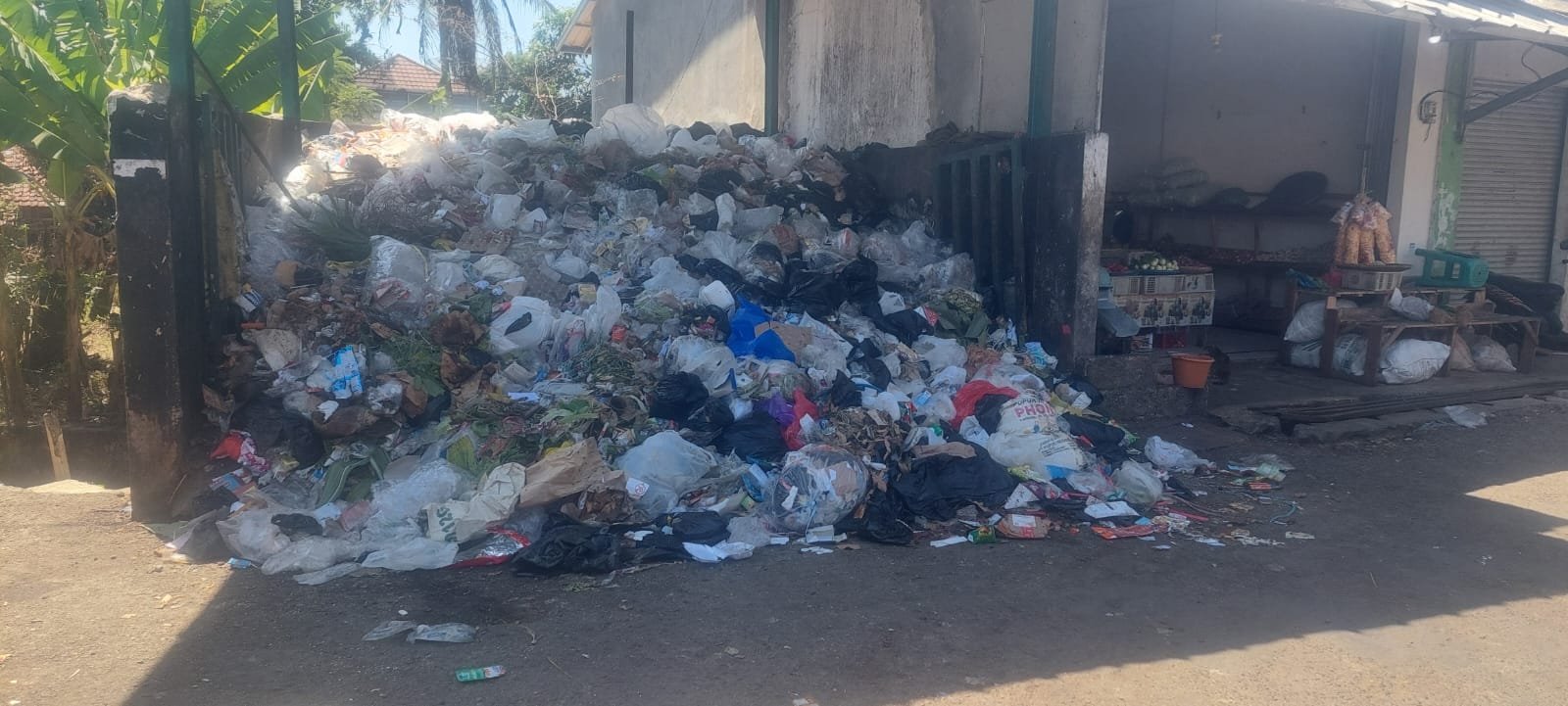 Sampah Pasar Wado Sumedang
