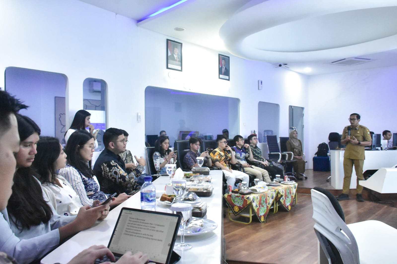 Dewan Ekonomi Nasional (DEN)